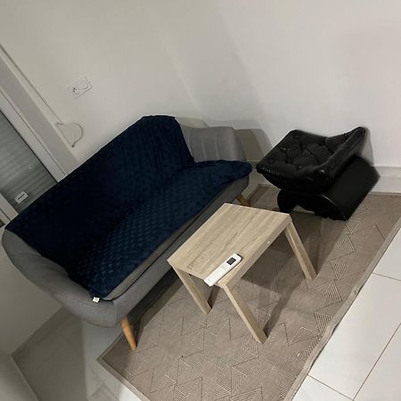 Appartement Calme Dans Villa Individuelle Bagnols-sur-Cèze Екстериор снимка