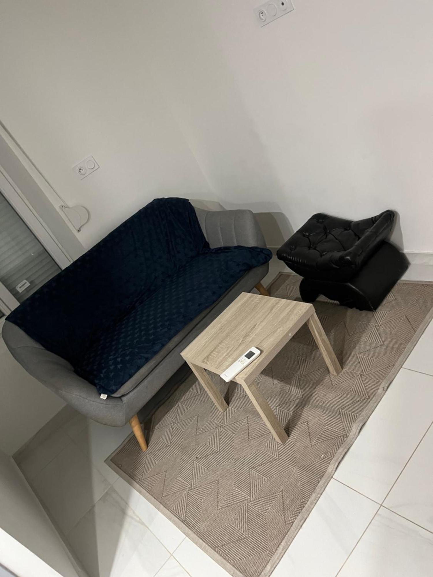 Appartement Calme Dans Villa Individuelle Bagnols-sur-Cèze Екстериор снимка